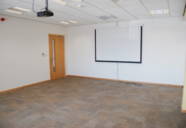 Service office to let Kent