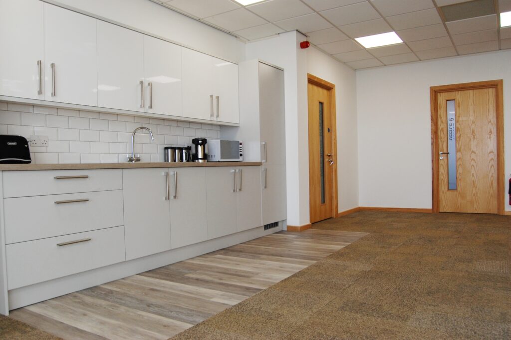 serviced office to let Kent 